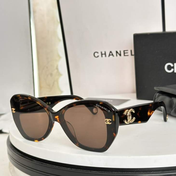 Picture of Chanel Sunglasses _SKUfw76721467fw